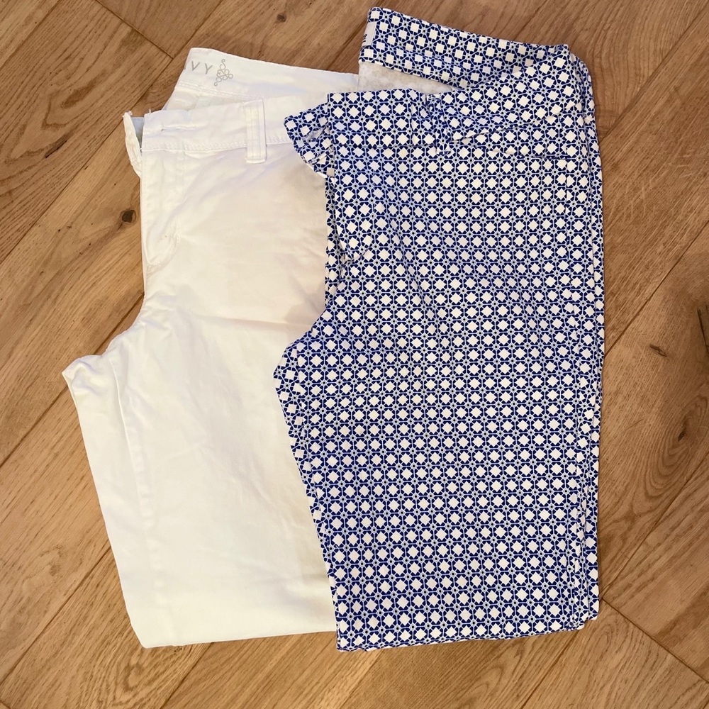 🎉 HP 🎉 Old navy pants 2 for 1!